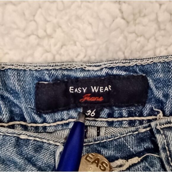 Easy Wear Jean shorts with plaid pockets - Picture 7 of 7